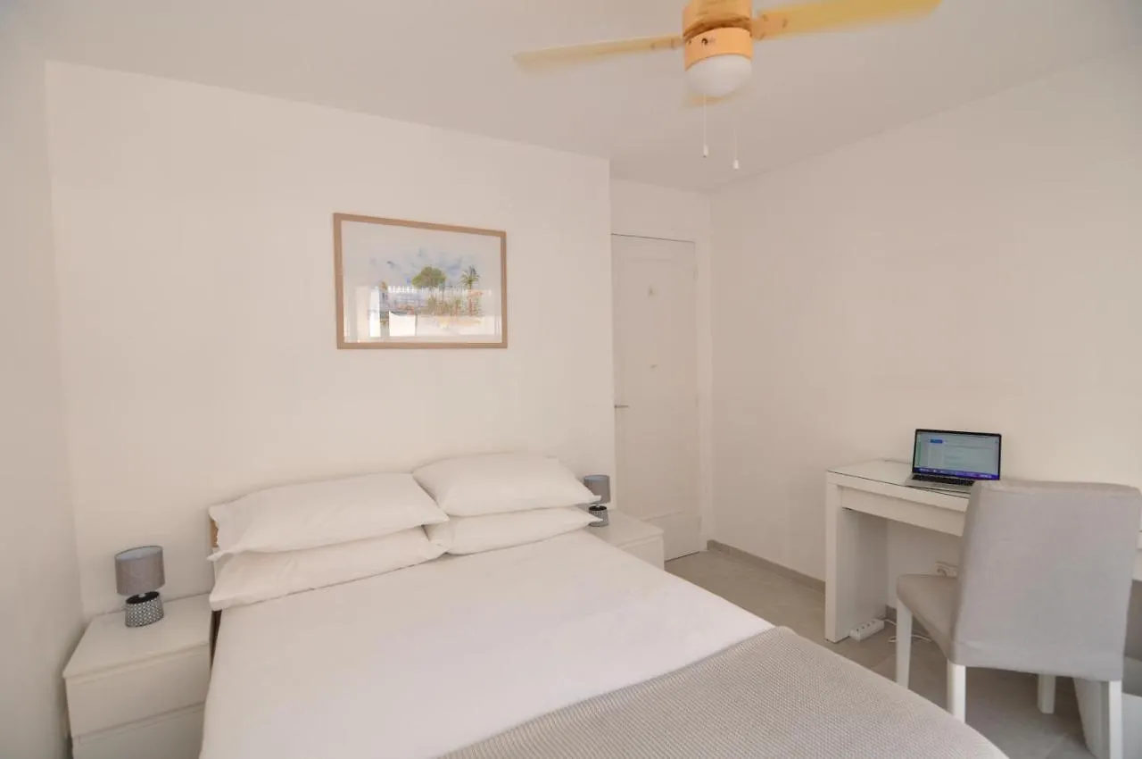 Albert 1Er - Chic One-Bedroom Apartment With Parking - Stayinantibes 0*, Antibes Francia