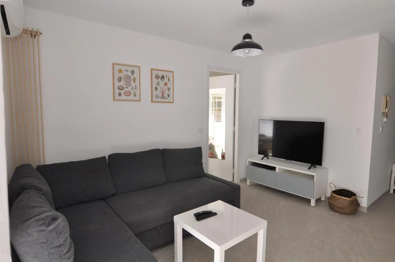 Albert 1Er - Chic One-Bedroom Apartment With Parking - Stayinantibes